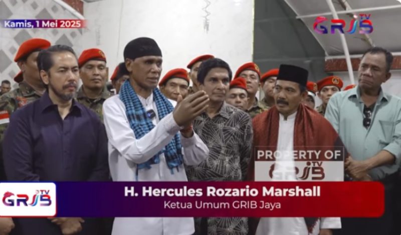 Ketua Umum Gerakan Rakyat Indonesia Bersatu (GRIB) Jaya Hercules Rosalio Marshal saat memberi klarifikasi terkait pernyataannya terhadap Sutiyoso, dan juga mengecam pernyataan Gatot Nurmantyo yang menuding dirinya preman, melakukan tindakan premanisme. (Foto: Tangkapan layar GRIB TV) 