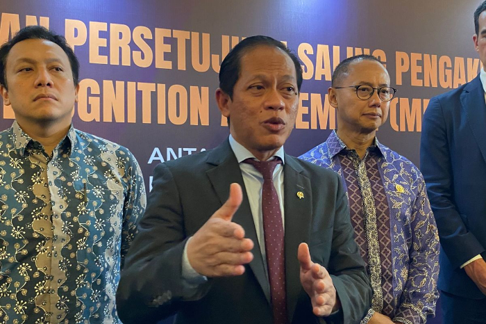 Indonesia dorong perdagangan karbon global lewat MRA, kerja sama SPEI, dan skema pajak untuk capai target emisi dan NDC nasional.