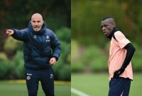 Jelang duel melawan Manchester United, The Blues Chelsea krisis penyerang. (Kolase: facebook.com/ChelseaFC/Metrosiar)