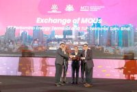 Pertamina melalui anak usahanya, PT Pertamina Energy Terminal (PET), menjalin kerja sama strategis dengan TLPT Malaysia untuk mengembangkan terminal energi hijau dan fasilitas bunker. (Foto: Istimewa)