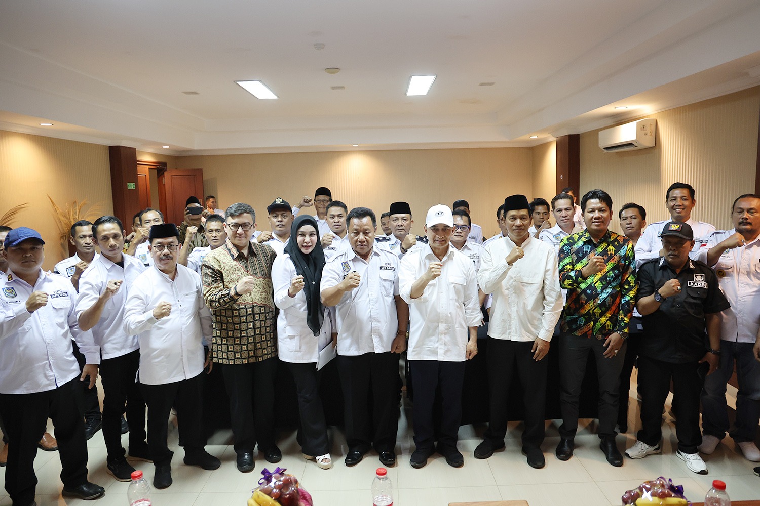 Pemerintah desa berperan penting wujudkan visi pembangunan nasional Prabowo–Gibran, tegas Wagub Banten Dimyati Natakusumah.