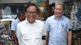 Momen pertemuan Wamenaker Immanuel Ebenezer (kiri) dengan Iwan Kurniawan Lukminto, Komisaris Utama PT Sritex (kanan) untuk mediasi saat Desember 2024. (Instagram/sritexindonesia)
