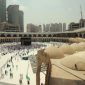 Hilman Latief Beberkan Penyebab Jemaah Haji Indonesia Dikenakan Aturan Lebih Ketat di 2025. Foto ilustrasi jemaah di dalam Masjidil Haram. (Unsplash/hardiman hardiman)