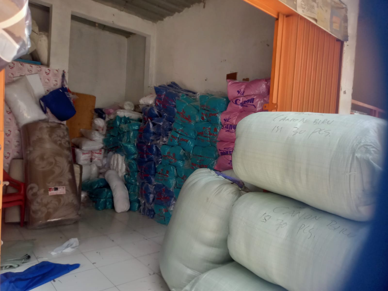Stok melimpah dan barang siap sedia. Dok Istimewa 