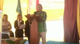 Bupati Ngada, Raymundus Bena membuka kegiatan PKKMB di Kampus STIPER Flores Bajawa. (Foto: Elfrat Frans Dhena)