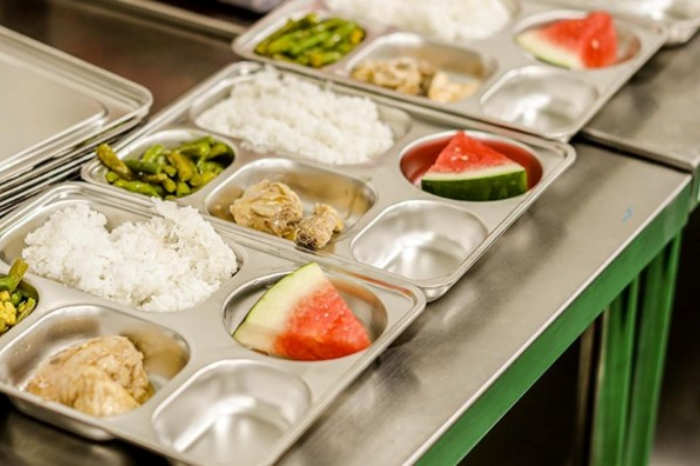 Foto ilustrasi - Istana menegaskan belum ada temuan food tray MBG mengandung minyak babi dan siap lakukan uji BPOM untuk pastikan keamanan. (Instagram/badangzinasional.ri)