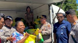 Gerakan Pangan Murah di Pasar Oka, Larantuka, sukses jual dua ton beras murah hanya dalam dua jam. Warga senang, harga terjangkau! (DOK. TribratanewsNTT)