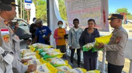 Gerakan Pangan Murah Polres Belu dan Bulog Atambua, 1 ton beras ludes terjual demi stabilitas harga dan pasokan pangan warga. (Tribrata News NTT)