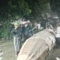 Antusias warga kejaroan 1 di dampingi Rukun warga 1 Desa Kemiri mempersiapkan untuk mengikuti karnaval HUT RI(dok.Rizky/metrosiar)