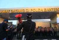 Aksi Demonstran wartawan di depan Mapolda Banten. dok Istimewa 