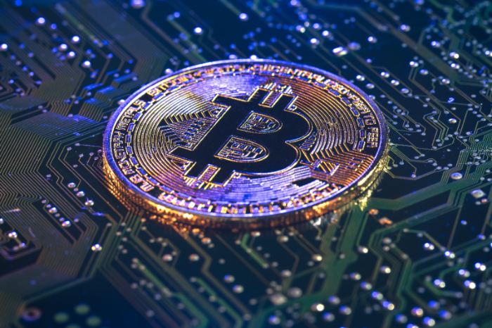 Visualisasi kontribusi pajak kripto ke DJP sampai Juli 2025. (Freepik)