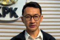 KPK tangkap Wamenaker Immanuel Ebenezer lewat OTT. 14 orang diperiksa, 22 kendaraan disita, dan uang tunai ikut diamankan. Potret Juru Bicara KPK, Budi Prasetyo. (Tangkapan layar YouTube KPK RI)