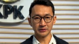 KPK tangkap Wamenaker Immanuel Ebenezer lewat OTT. 14 orang diperiksa, 22 kendaraan disita, dan uang tunai ikut diamankan. Potret Juru Bicara KPK, Budi Prasetyo. (Tangkapan layar YouTube KPK RI)