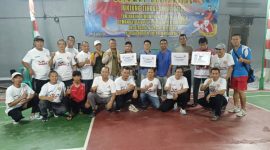 Turnamen bulu tangkis bergengsi antar-RT yang diikuti RT 01 hingga RT 08 di Perumahan Bumi Asri, Kutabumi Tangerang. (Foto: AMJ/Metrosiar)