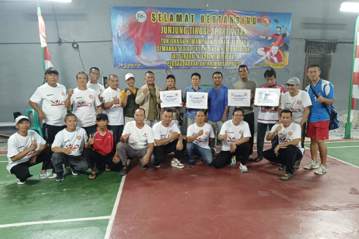 Turnamen bulu tangkis bergengsi antar-RT yang diikuti RT 01 hingga RT 08 di Perumahan Bumi Asri, Kutabumi Tangerang. (Foto: AMJ/Metrosiar)