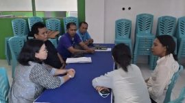 Susilaningtias, selaku Wakil Ketua LPSK (kiri), turun langsung melakukan penelusuran lapangan atas kasus kematian Prada Lucky Chepril Saputra Namo. Pada 13–16 Agustus 2025, tim LPSK mendatangi Kabupaten Nagekeo, Kabupaten Ende, dan Kota Kupang, Nusa Tenggara Timur, untuk mengumpulkan keterangan dari berbagai pihak. (DOK. LPSK)
