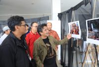 Pameran Foto Taman Potret menampilkan karya fotografer lokal yang merekam budaya dan modernitas Kota Tangerang. (Foto: tangerangkota.go.id)