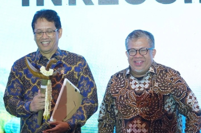 Dari kiri-kanan: Menkeu Purbaya Yudhi Sadewa, Wamen PKP Fahri Hamzah. (Dok. Humas Kementerian PKP)