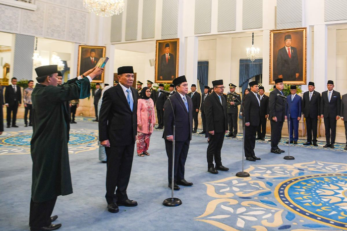 Potret para menteri saat dilantik Presiden Prabowo Subianto di Istana Negara, Jakarta (17/9/25). (Foto: BPMI Setpres)