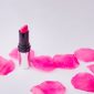 Foto ilustrasi - Tips memilih lipstik pink untuk kulit sawo matang sesuai undertone, plus rekomendasi brand lokal hingga premium dengan harga terjangkau. (Foto: Freepik/freepik)