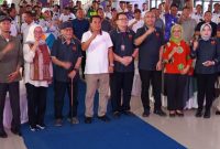 Foto H.Maesyal (Bupati Tangerang) bersama Kadispora, Anggota DRPD, ketum KONI, Camat se-Kabupaten Tangerang 