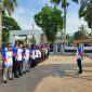 Semangat peduli lingkungan dan pendidikan ditunjukkan langsung oleh Camat Kemiri, Rudi Hadi Karsono, SH, S.IP., M.Si., pada peringatan World Clean Up Day 2025. (Dok. Istimewa)