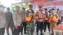 Foto : TNI, Polri, BPBD, Camat Pasar kemis Dan Elemen Masyarakat, Darkum Polsek Pasar kemis