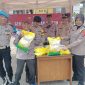 Polsek Pasar Kemis menggelar Bazar Beras Murah dalam rangka Gerakan Pangan Murah di depan Polsubsektor Kutabumi. (Photo: Istimewa)