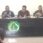 Penjabat Sekda Ngada, Yohanes C. Watu Ngebu didampingi Asisten 2 Setda Ngada, Nicolaus Noywulli ketika memimpin Rapat Pemantapan persiapan Tour de NTT. (Foto: Elfrat Frans Dhena)