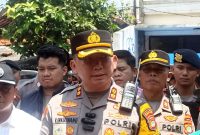 Ledakan di Pamulang merusak 8 rumah dan melukai 7 orang. Polisi tengah melakukan olah TKP dan mengevakuasi warga. Simak kronologi dan dampaknya di sini. Tampak Kapolres Tangerang Selatan AKBP Victor Inkiriwang. (DOK. Istimewa)