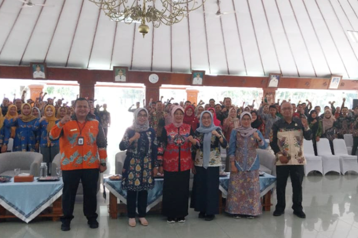 Program SDSB Bojonegoro buktikan sampah bisa jadi rupiah. Kisah sukses warga jadi inspirasi dalam mengelola sampah menjadi aset berharga. (Dok. Humas Pemkab Bojonegoro)