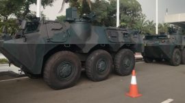 Potret Rantis TNI jaga gedung DPR RI di Senayan, Jakarta. (Dok. Detik.com)