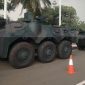 Potret Rantis TNI jaga gedung DPR RI di Senayan, Jakarta. (Dok. Detik.com)