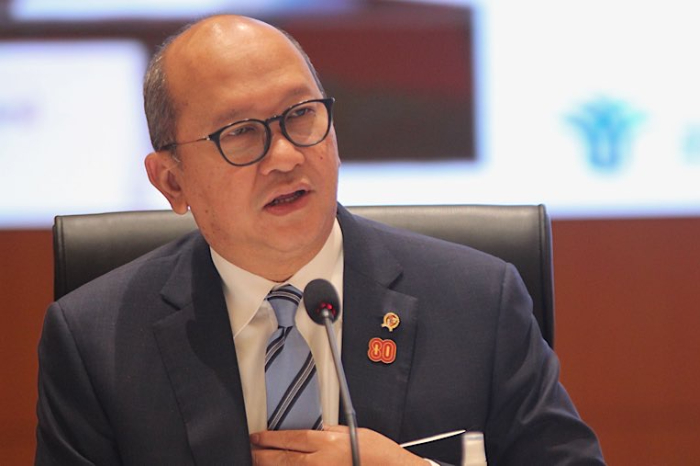 Lelang PLTSa ditargetkan akhir 2025, tarif listrik sampah dipatok US$0,20/kWh, PLN siap kembangkan proyek di berbagai kota besar.
