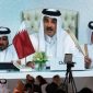 Sheikh Tamim bin Hamad Al Thani, Emir Qatar, menyampaikan pidato pada pembukaan pertemuan darurat Arab-Islam di Doha. (DOK. Reuters)