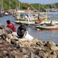 Ribuan warga Surabaya ikut aksi bersih Pantai Tambak Wedi dalam World Cleanup Day 2025 bersama Pemkot, komunitas, TNI, dan Polri. (Foto: Humas Pemkot Surabaya/surabaya.go.id)