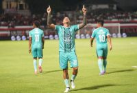 Luquinhas PSBS Biak merayakan golnya ke gawang Semen Padang. (Dok. PSBS Biak)