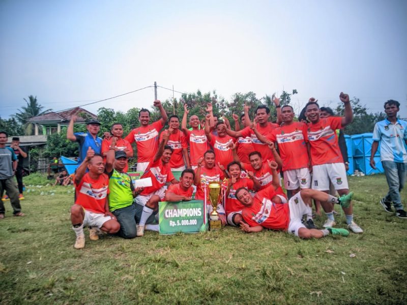 Momen sesi foto bersama  setelah unggul dalam turnamen pik2 cup (dok.istimewa)