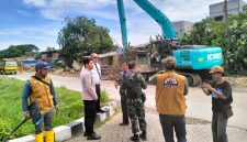 Pemerintah Kab Tangerang lakukan Normalisasi Sungai Cipangodokan Kutabumi Pasar Kemis