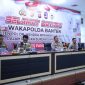 Pejabat utama Polda Banten menyampaikan arahan dalam supervisi Pamapta di Polres Pandeglang sebagai upaya meningkatkan kualitas pelayanan publik dan kesiapsiagaan personel.