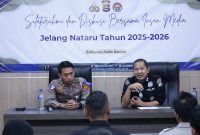 Plh Kabidhumas Polda Banten, AKBP Meryadi, bersama perwakilan Ditlantas memberikan paparan dan membuka ruang dialog dengan media terkait potensi gangguan serta strategi komunikasi publik menjelang Nataru 2025–2026.