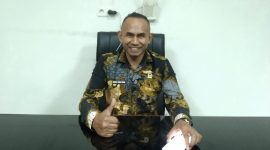 Wakil Ketua DPRD Ngada, Rudolf Agros Wogo. (Foto: Elfrat Frans Dhena).