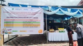 Pemkab Ngada Menggelar Pasar Murah di Halaman Art Centre Bajawa. (Foto: Elfrat Frans Dhena)