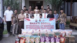 Jajaran Reserse Polda Banten menyerahkan paket bantuan sembako kepada santri dan pengurus Pondok Pesantren Tahfidz Daarul Hamid, sebagai bentuk kepedulian di momen HUT ke-78 Reserse Polri.
