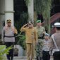Apel Gelar Pasukan Operasi Lilin Maung 2025 di Pusat Pemerintahan Kabupaten Tangerang, unsur TNI, Polri, dan pemerintah daerah menunjukkan kesiapan pengamanan Natal dan Tahun Baru.