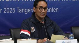 Komjen Pol Suyudi Ario Seto memberikan keterangan pers terkait pengungkapan kasus narkotika internasional di Tangerang, Banten.
