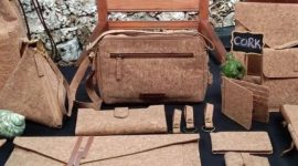 Simak bagaimana UMKM Redivivus mengubah limbah menjadi produk kerajinan bernilai ekonomi tinggi, mendorong strategi reuse dan recycle sebagai penggerak utama ekonomi hijau. Temukan peran UMKM dalam inklusi sosial dan keberlanjutan. (Foto: Istimewa)