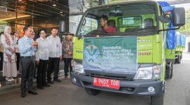 Menteri Hanif: KLH/BPLH Salurkan Bantuan Pasca-Banjir dan Panggil 8 Entitas Konsesi di Sumatera Utara. (Foto: Humas KLH/BPLH)