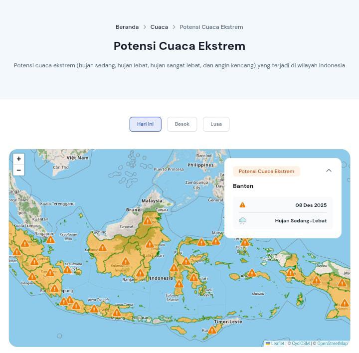 Peta potensi cuaca ekstrem BMKG menunjukkan Provinsi Banten masuk kategori hujan sedang hingga lebat pada Senin, 8 Desember 2025, warga diimbau tetap waspada.