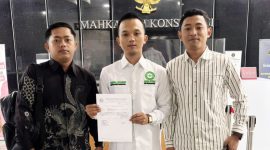 UU KUHP Dinilai Kriminalisasi Demo, BEM PTNU Se-Nusantara Ajukan Uji Materi ke MK. (Foto: Nedu Wodo NC/Metrosiar)